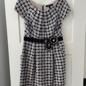BCBG MaxAzria Dress - Size 8 - Cap Sleeve